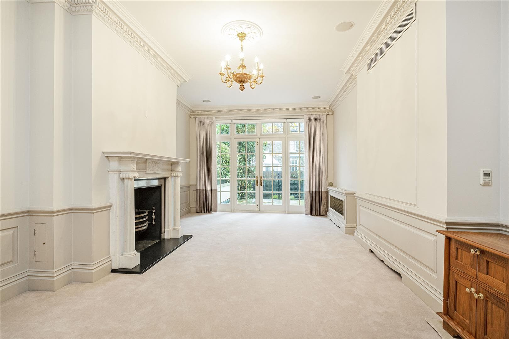 Victoria Road, Kensington, London, W8 5RH