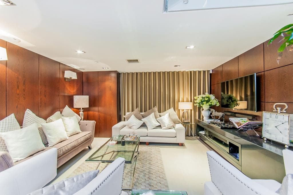 Radnor Place, Bayswater, London, W2 2TE