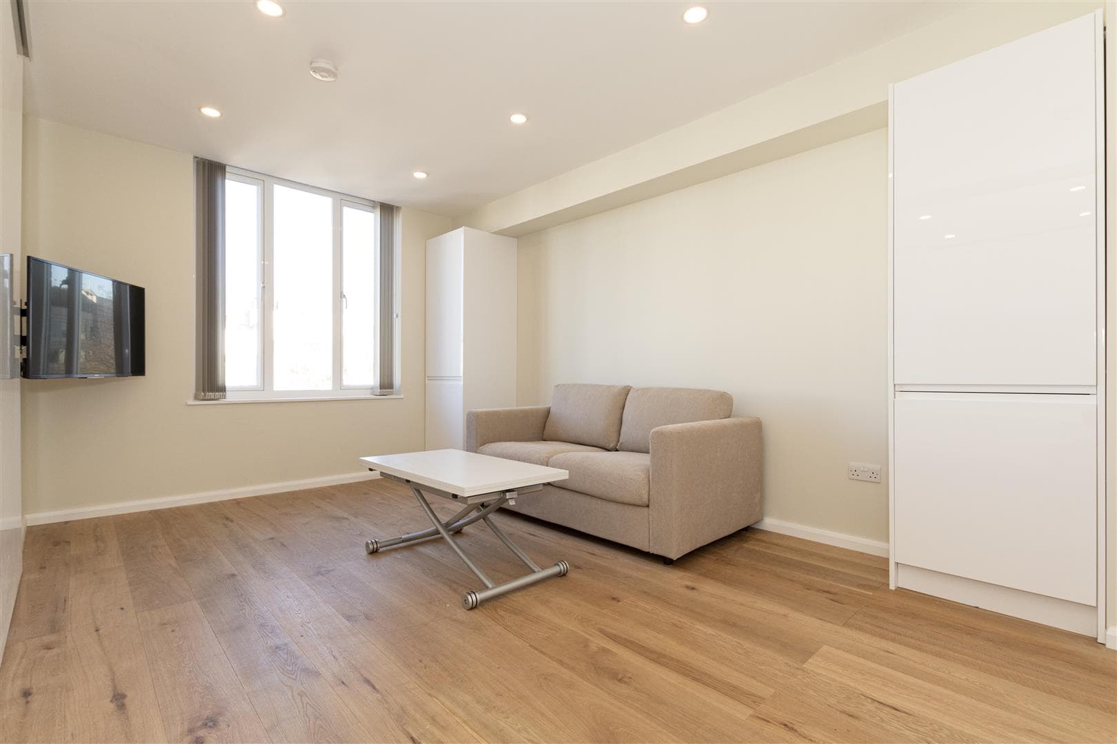 Courtleigh, Earls Court Road, Kensington, London, W8 6QL