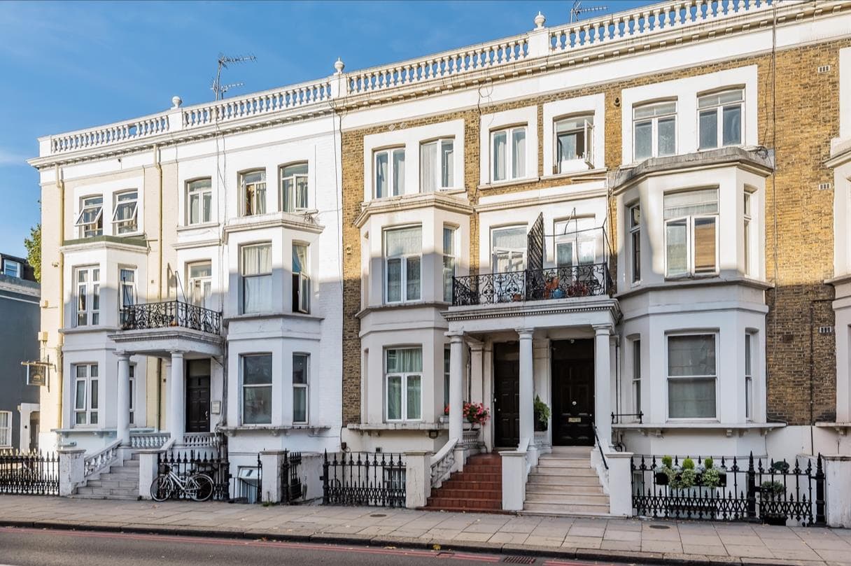 Warwick Road, London, SW5 9UD