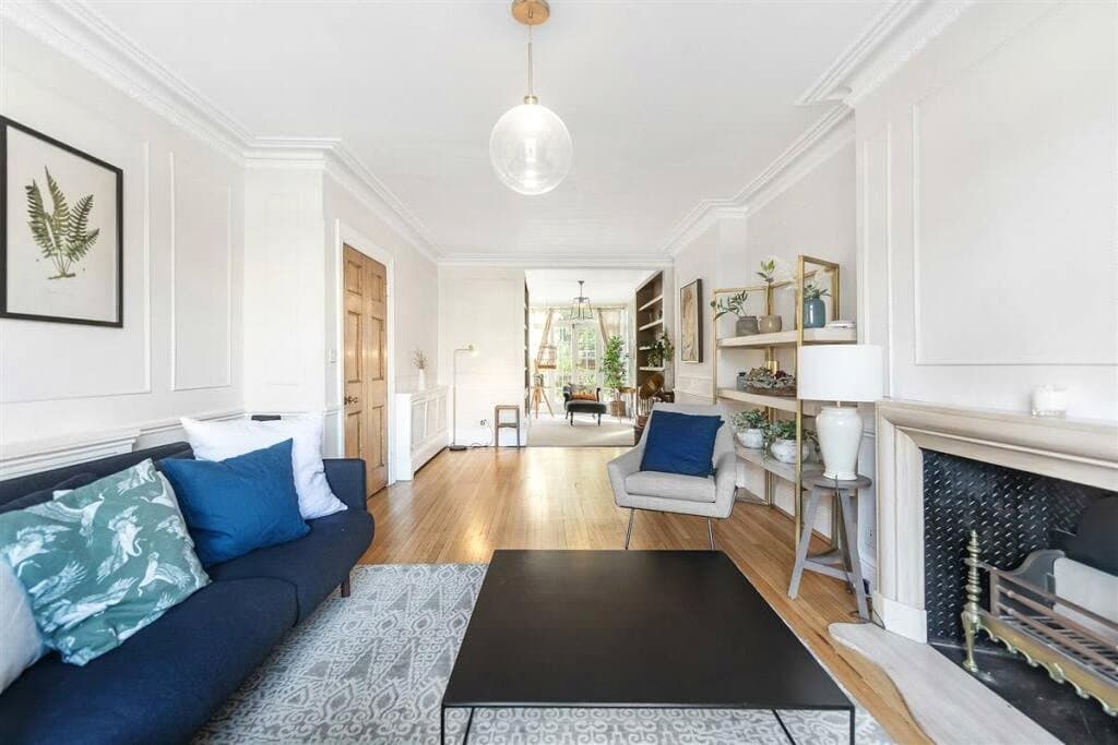 Pelham Street, London, SW7 2NG
