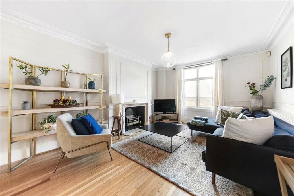 Pelham Street, London, SW7 2NG