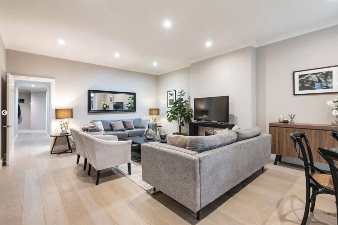 Fitzjohns Avenue, London, NW3 6PH