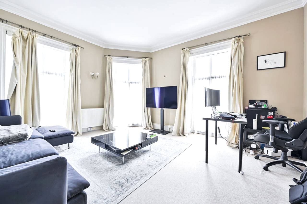 Mandeville Place, London, W1U 3AW