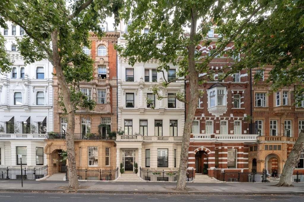 Queen's Gate, London, SW7 5EU