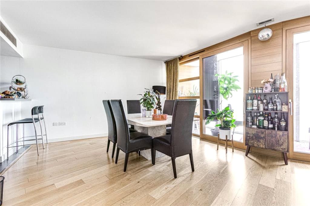 Lombard Road, London, SW11 3RF