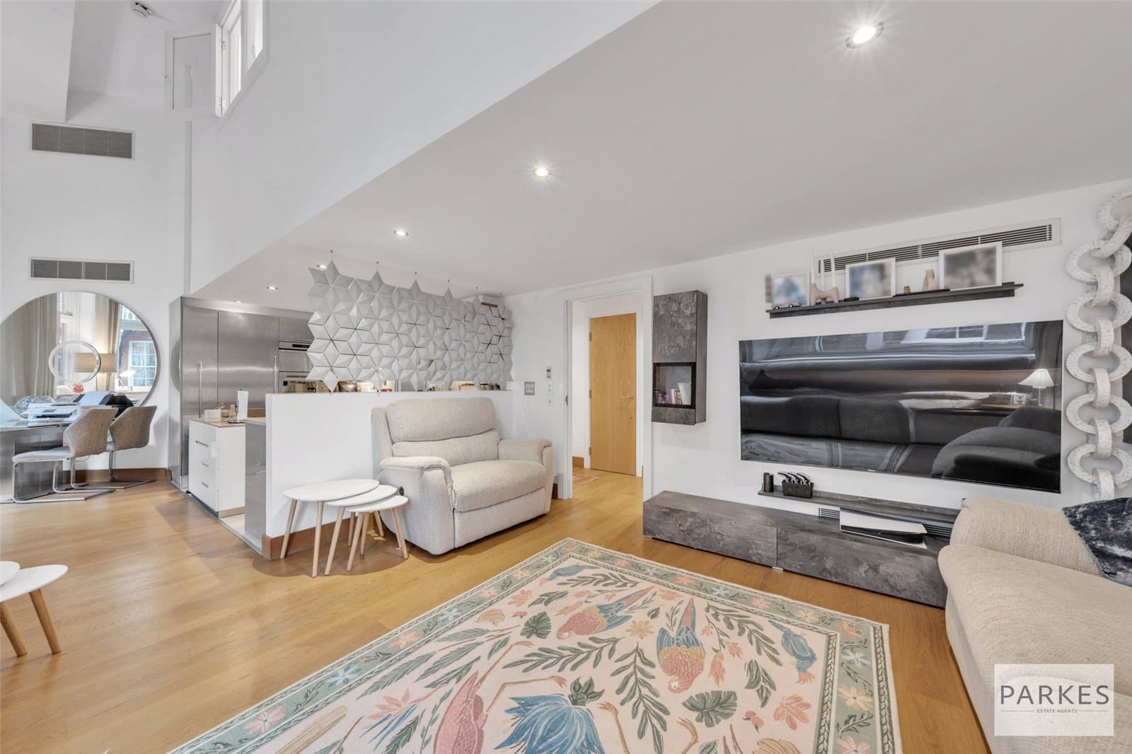 Hans Crescent, London, SW1X 0LG