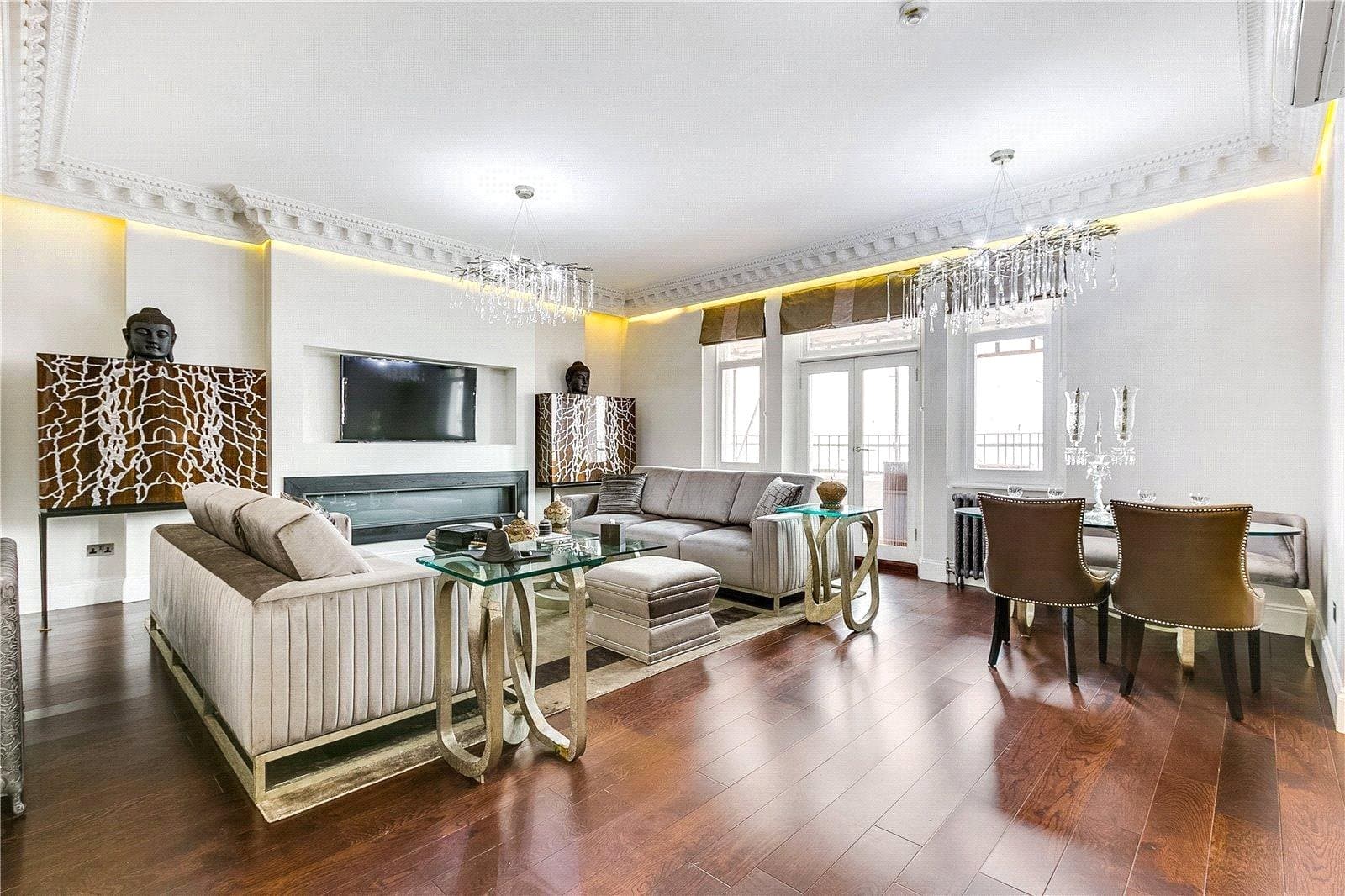 Palace Gate, Kensington, London, W8 5LS