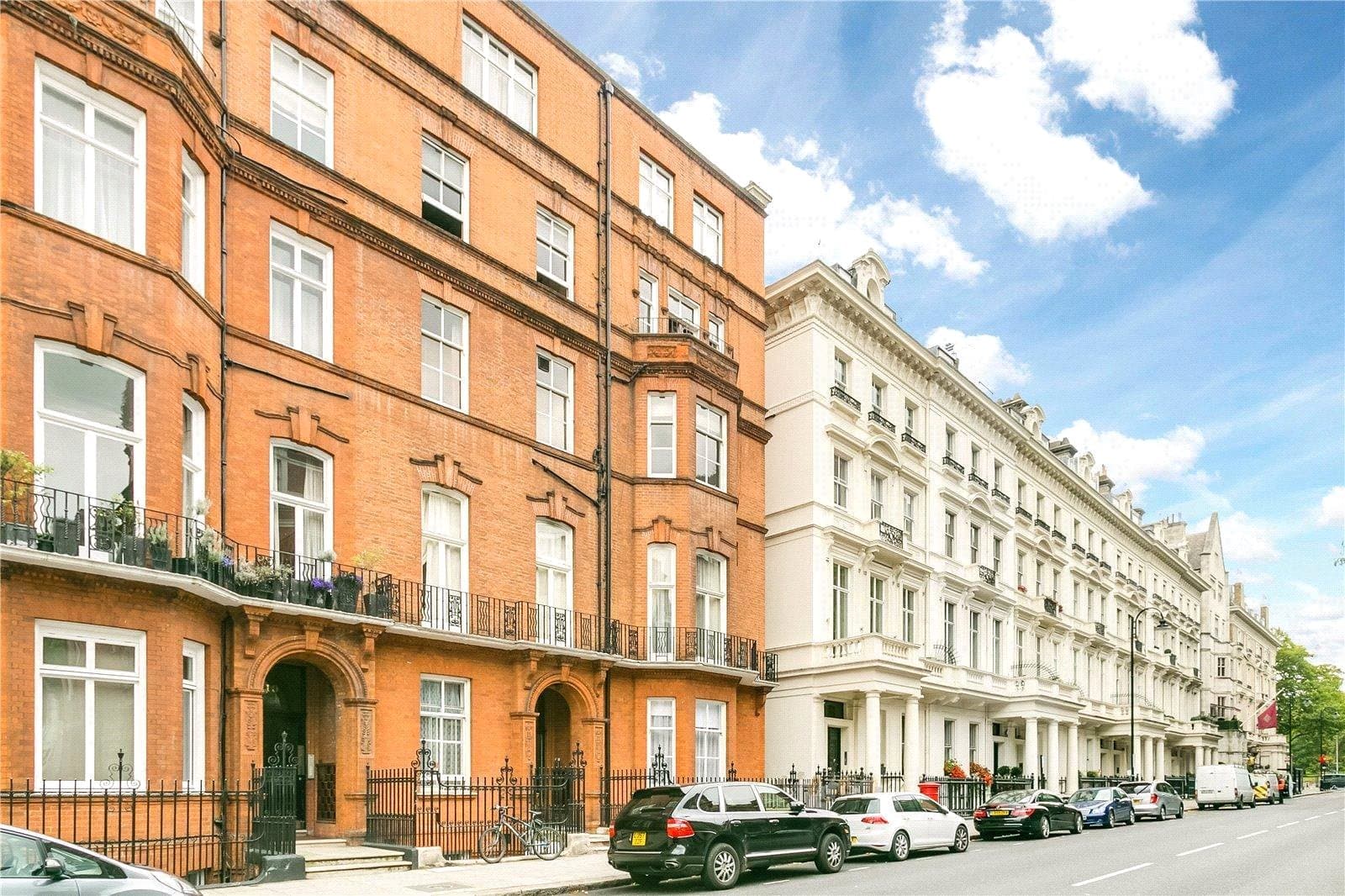 Palace Gate, Kensington, London, W8 5LS