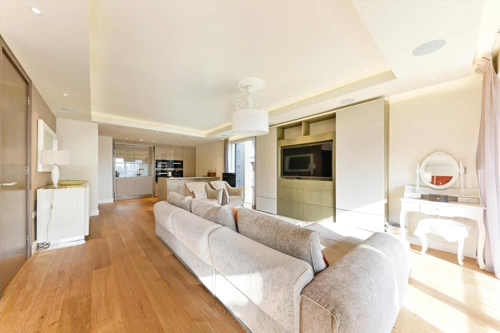 Thurstan Street, London, SW6 2GB