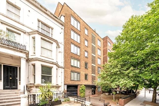 Earls Court Road, London, W8 6QL