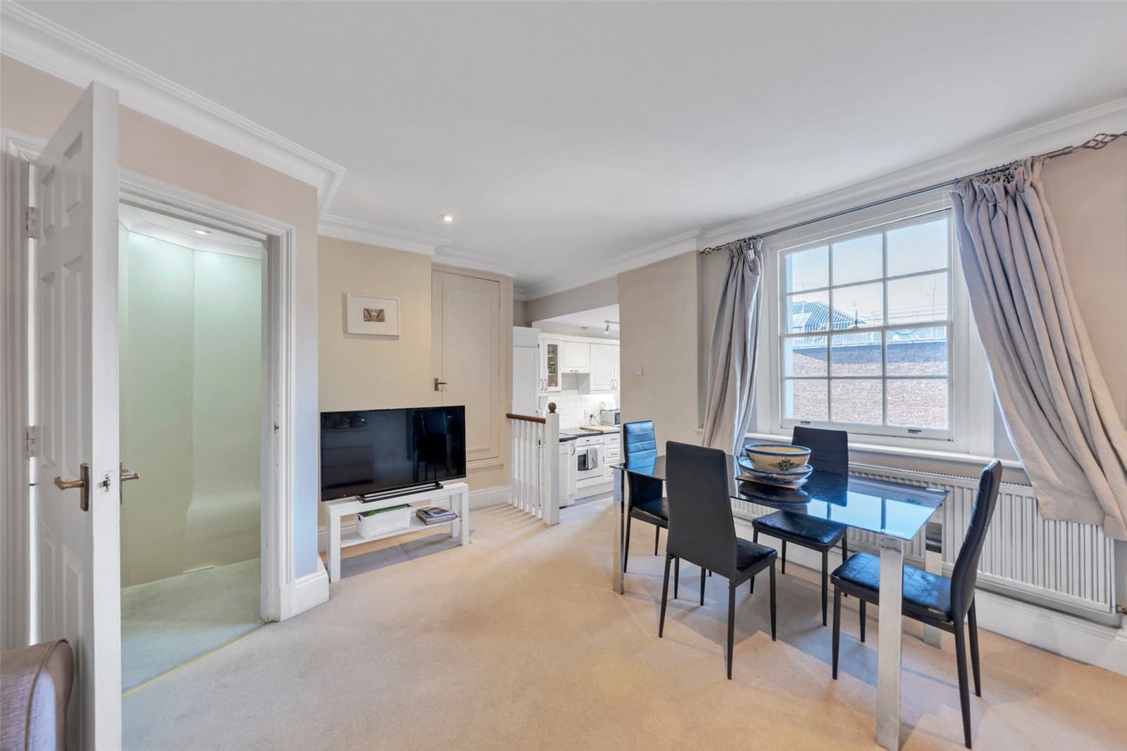 Gunter Grove, London, SW10 0UJ