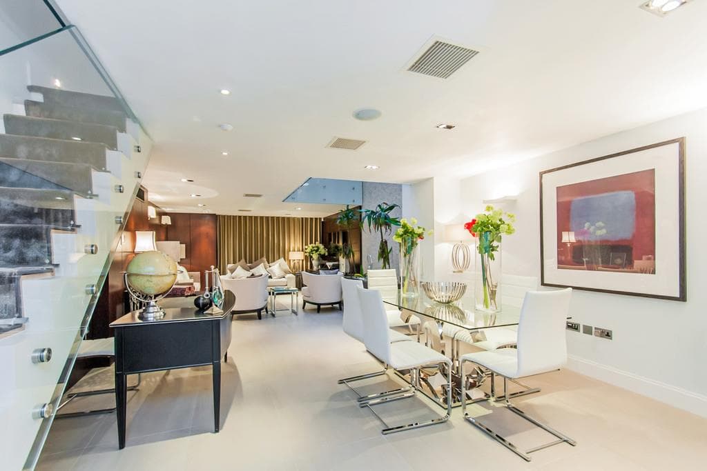 Radnor Place, Bayswater, London, W2 2TE