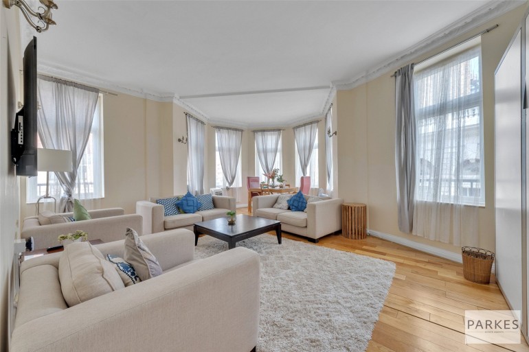Connaught Court, Connaught Street W2