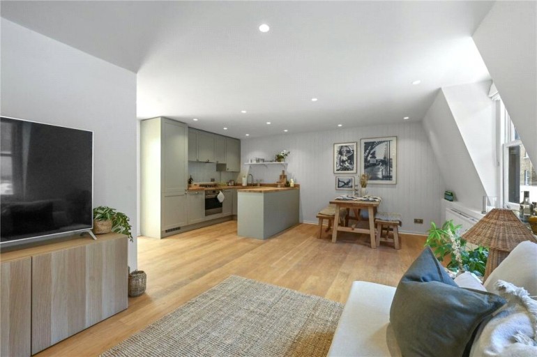 Bingham Place, London W1U