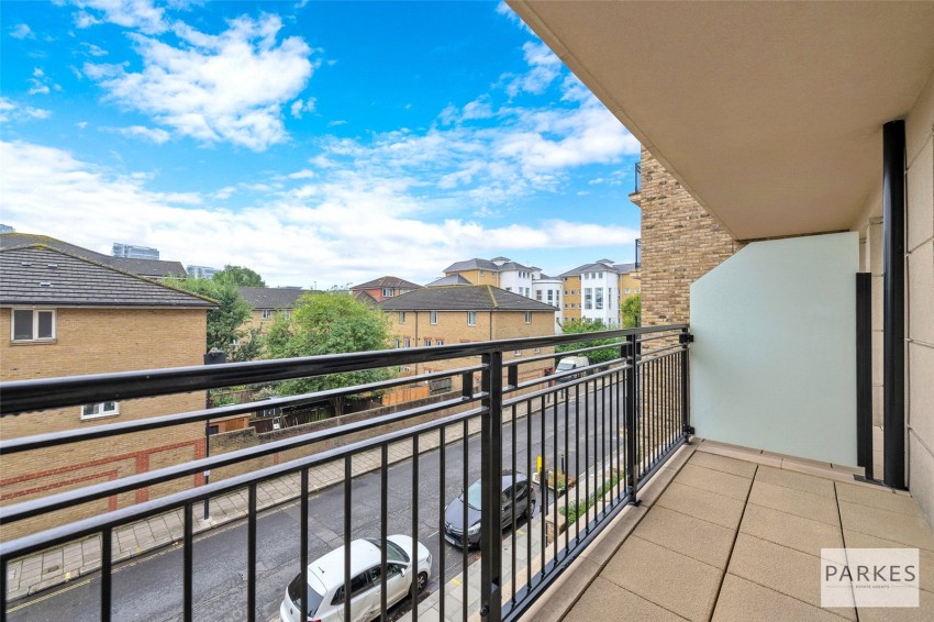 Images for Carnwath Road, London