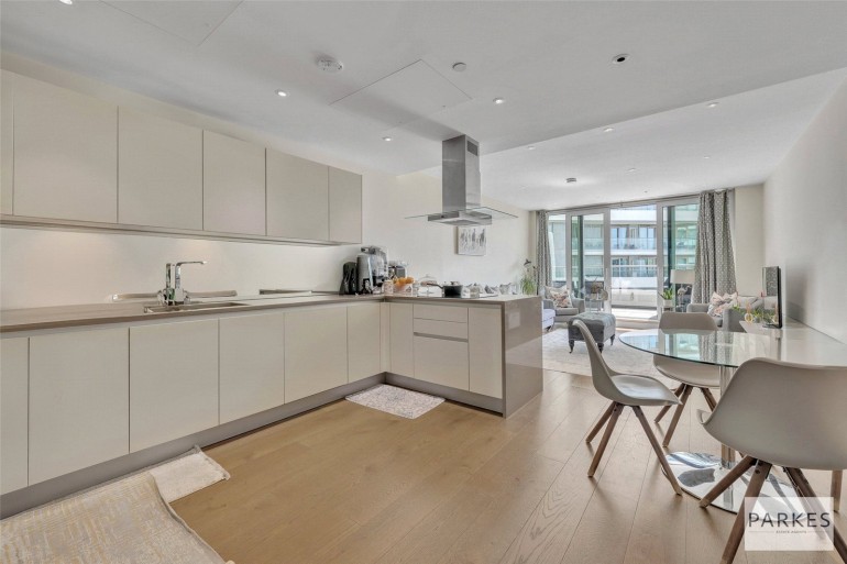 Sopwith Way, London SW11