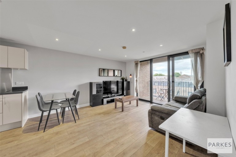 New Festival Avenue, London E14